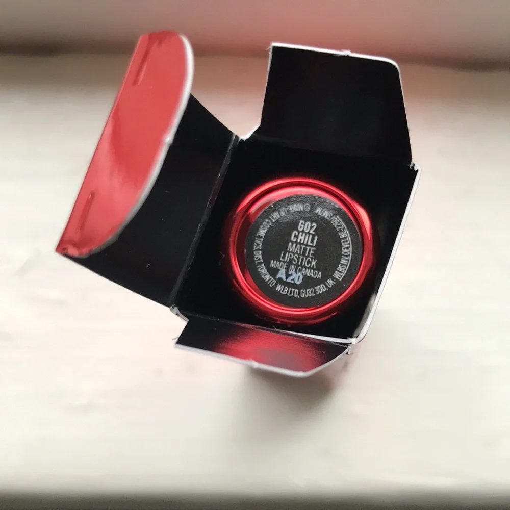 🍦HOST PICK🍦MAC Matte Lipstick 602 Chili new in box brick red color